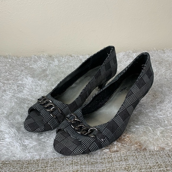 Aerosoles Heelrest Shoes Size 8.5 black - Picture 1 of 5